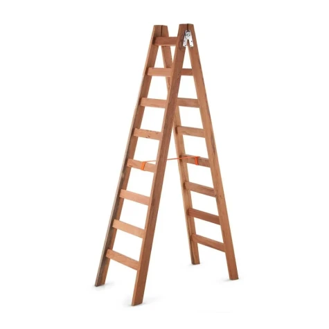 ESCALERA DE MADERA